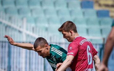 Септември и Пирин играят при резултат 0 0 на стадион Васил Левски