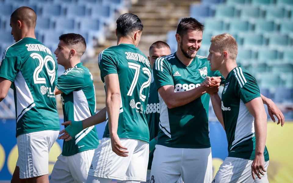 Футболистите на Пирин взеха заплати преди важния сблъсък с Хебър, това обявиха благоевградчани