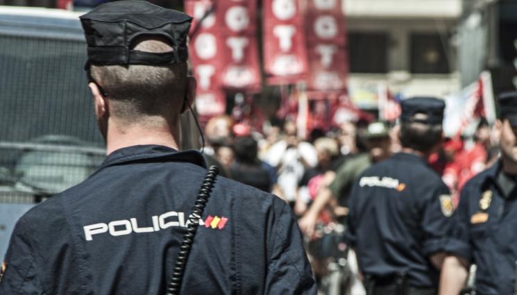 полиция - ТРАГЕДИЯ В ИСПАНИЯ: 80-годишна шофьорка се вряза в тълпа