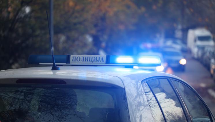 Сърбия полиция - ЕКШЪН: Фиркан младеж без книжка се натресе в патрулка