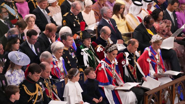  Мястото на принц Хари при коронацията на татко си 