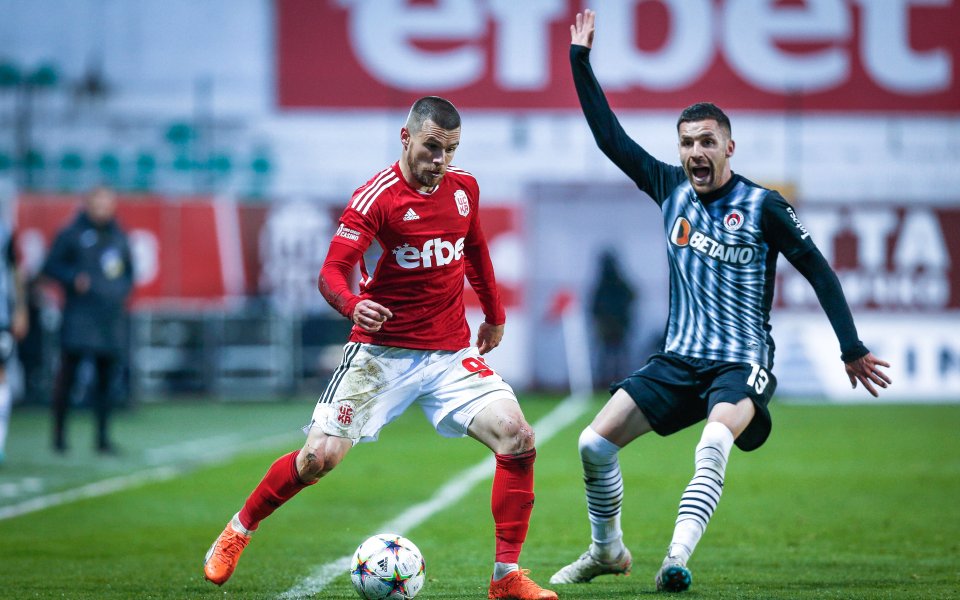 ЦСКА 1948 и Локомотив София играят при в мач-реванш от