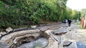 Магистралният водопровод Варна Златни пясъци е аварирал отново тази сутрин съобщиха