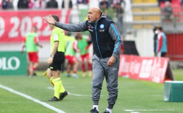 Старши треньорът на Наполи Лучано Спалети може да напусне клуба