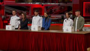 Емоционална среща с най близките хора очаква полуфиналистите в Hell’s Kitchen