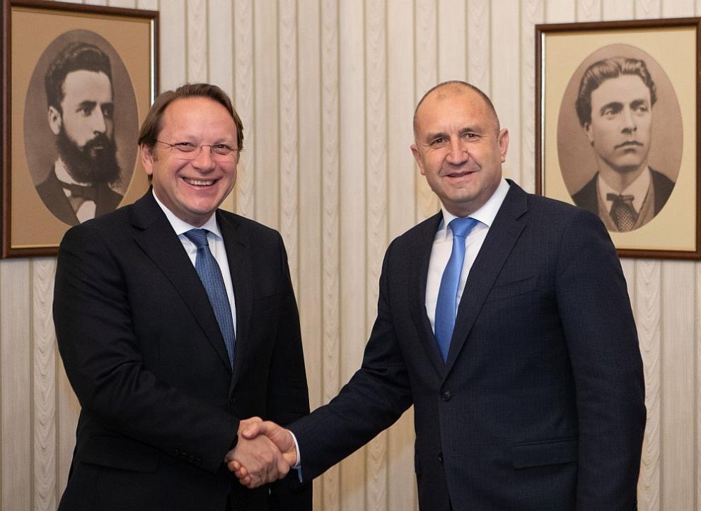 Само чрез спазването на правата на човека и на принципите