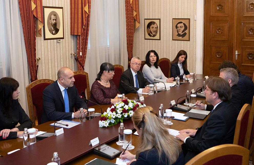  Румен Радев и Оливер Вархеи 