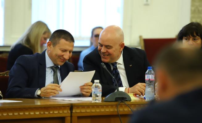 Сарафов подаде сигнал в прокуратурата срещу главния прокурор Иван Гешев
