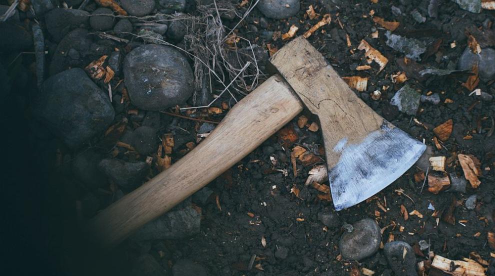 Мъж уби брат си с брадва в ловешкото село Глогово