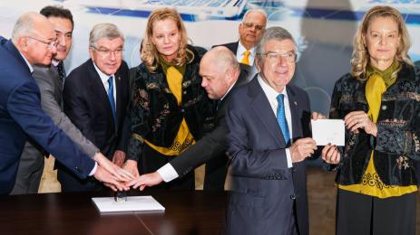 Томас Бах Стефка Костадинова марка БОК МОК