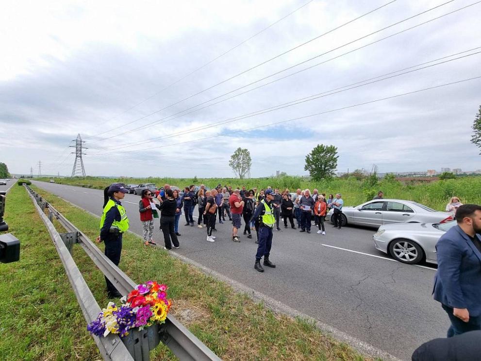 Протестиращи блокираха за половин час пътя от Бургас за Созопол,