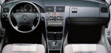 <p>Mercedes-Benz C-Class (1995)</p>