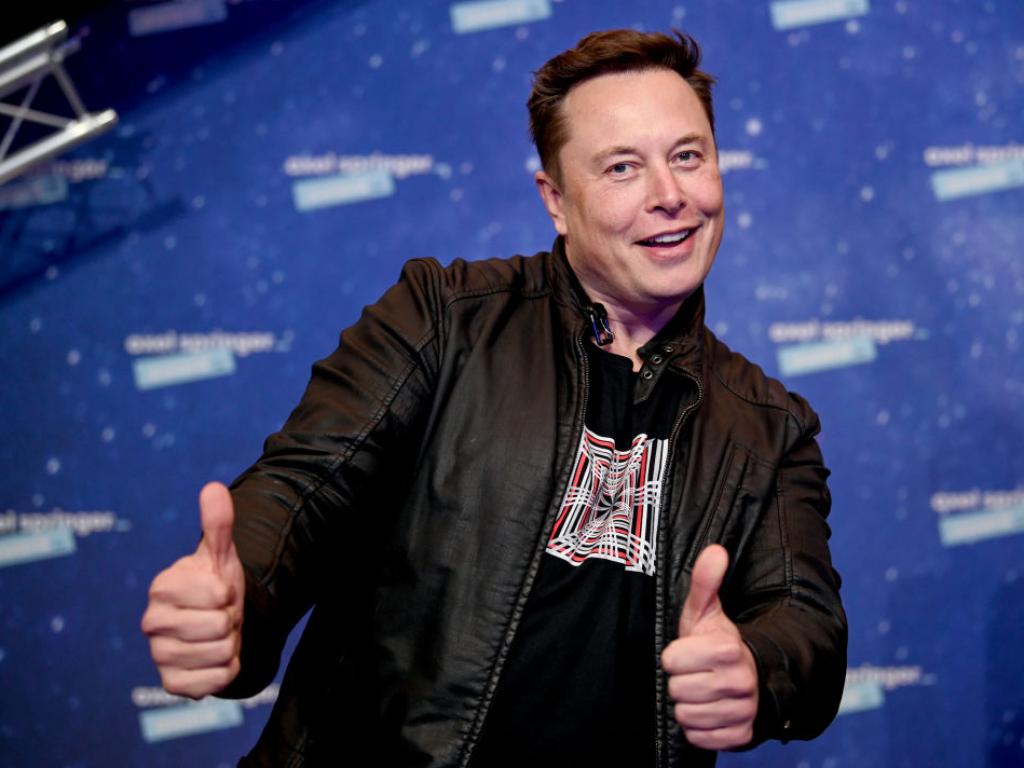 Elon Musk : d'ici 10 ans, des millions de personnes dans le monde auront une puce Neuralink dans le cerveau – Monde