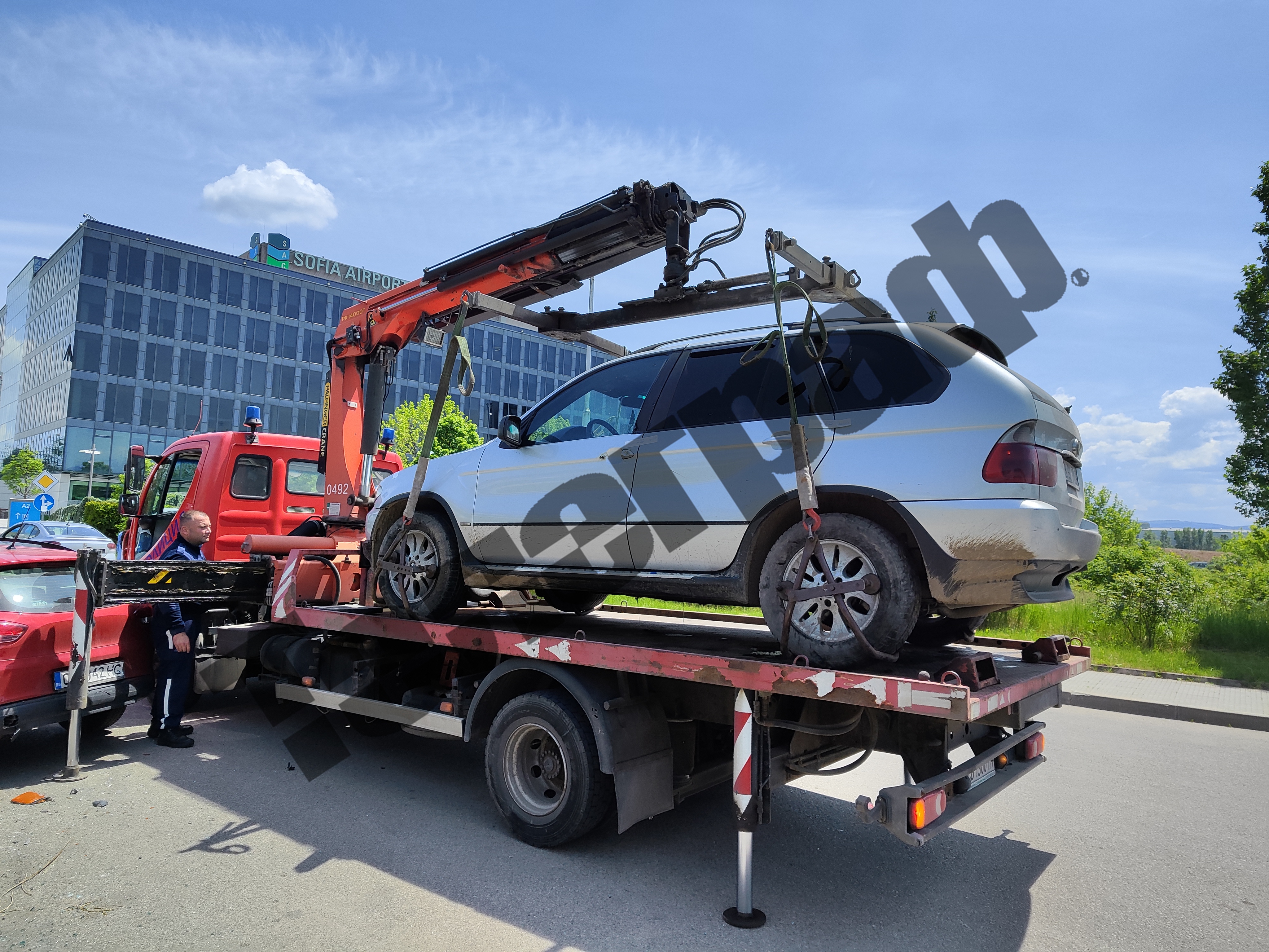 мигранти летище София