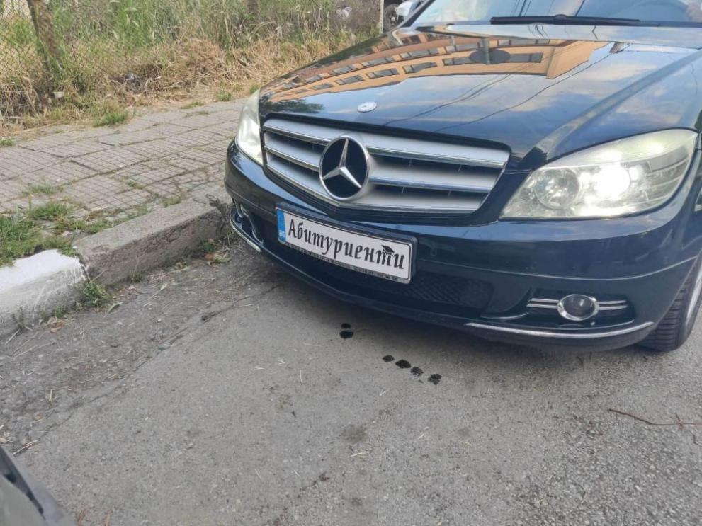 Полицията в Сливен състави актове за коли със закрити табели