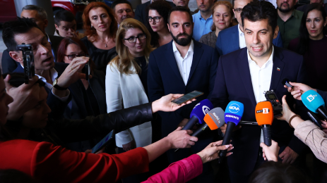 Кирил Петков