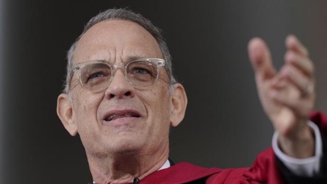 Том Ханкс получи титлата почетен доктор и изнесе реч в Харвардския университет (ВИДЕО)