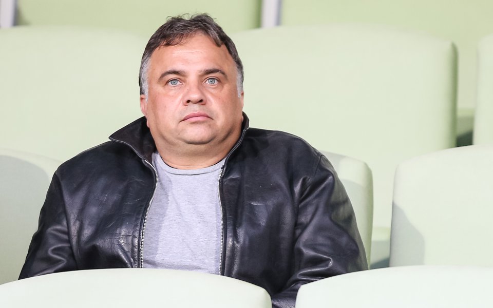 Николай Митов беше представен официално днес на стадион Огоста като