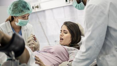 Родилни болки: Пълно обяснение на етапите на раждане и какво ще изпитате