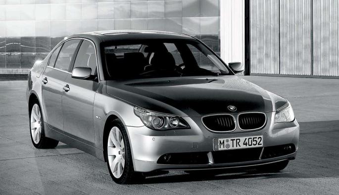  BMW 5-Series (E60)