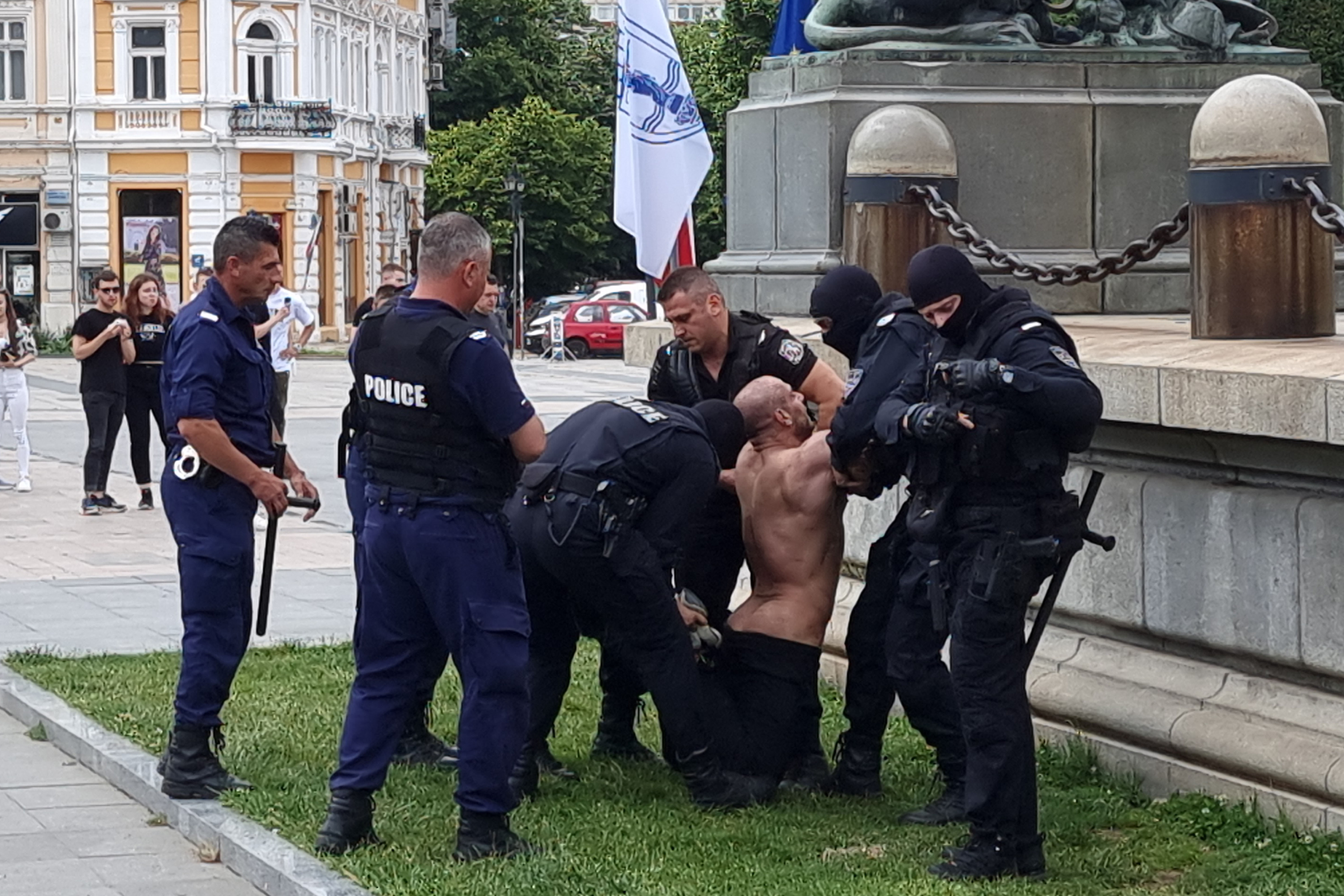 мъж шадраван русе