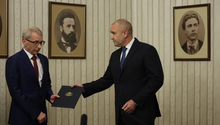 Румен Радев Николай Денков - Румен Радев за кабинета