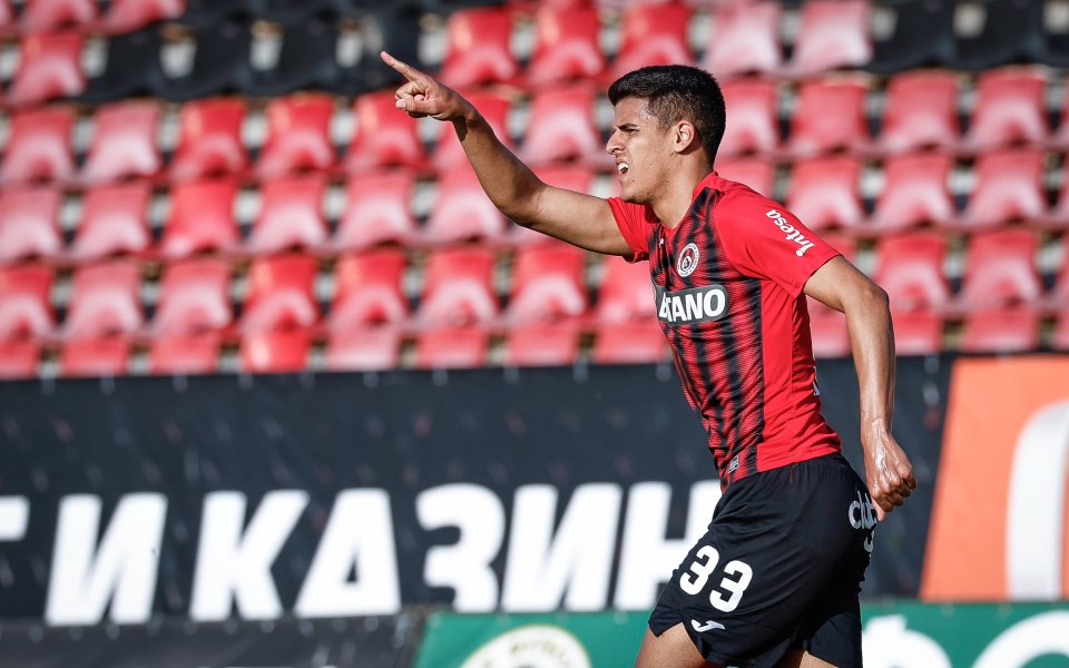 Локомотив Софияи и Арда играят при резултат 1:3 в мач от 34-я