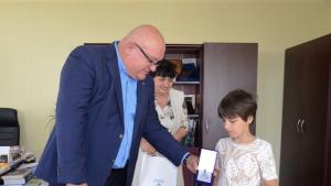 Кметът на Видин поздрави 9 годишния Иван постигнал максимален резултат на