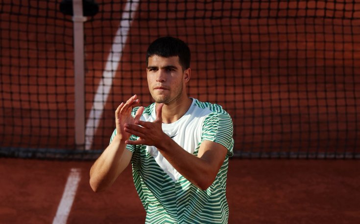 Алкарас загуби сет, но отстрани японец на Ролан Гарос