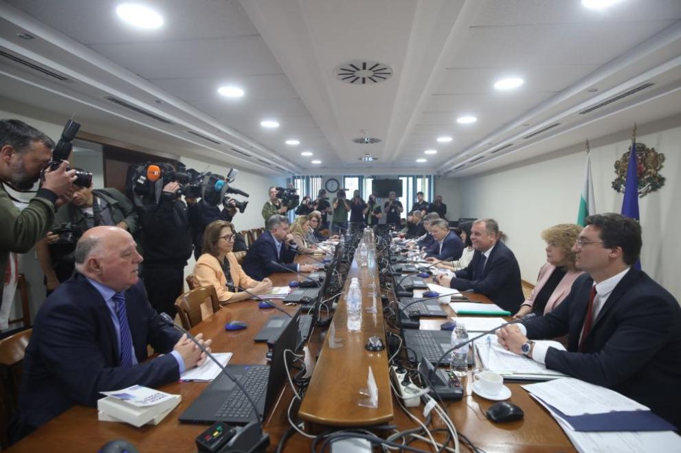 Със 17 гласа за Пленумът на Висшия съдебен съвет (ВСС)