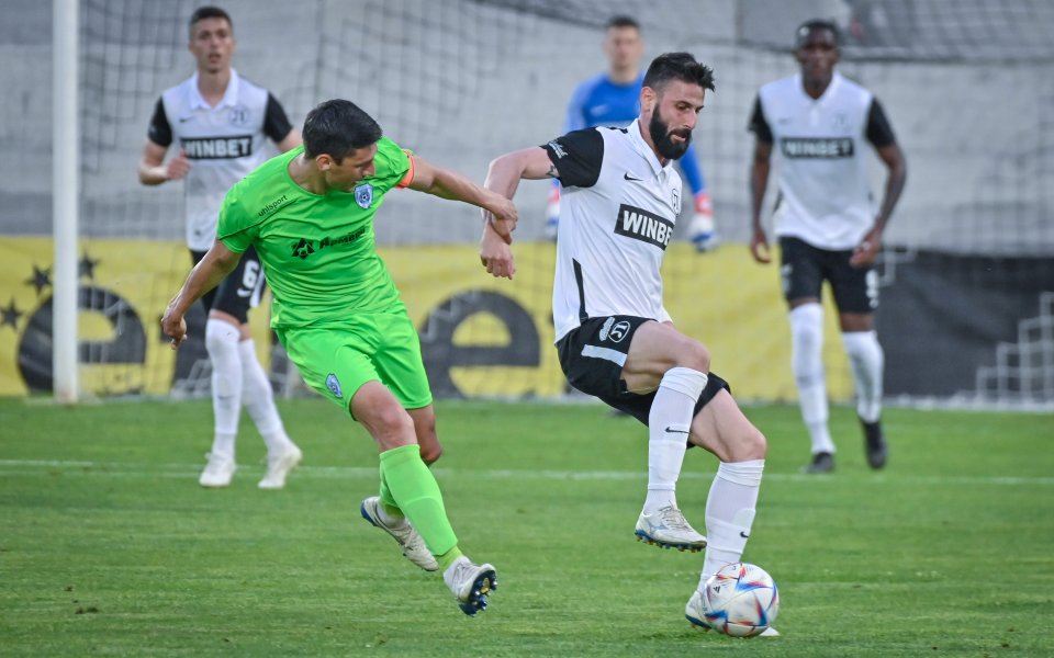 Локомотив Пловдив и Черно море играят при резултат 1:0 в
