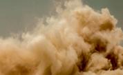 Голяма пясъчна буря връхлетя Суецкия канал, има загинал и ранени (ВИДЕО)
