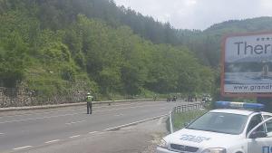 Мотоциклет самокатастрофира на пътя между с Градево и Разлог Инцидентът