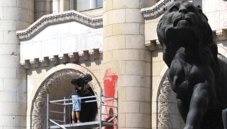 сгради - СЪСИПАХМЕ Я ТАЯ ДЪРЖАВА: Само двама осъдени за поругани сгради!