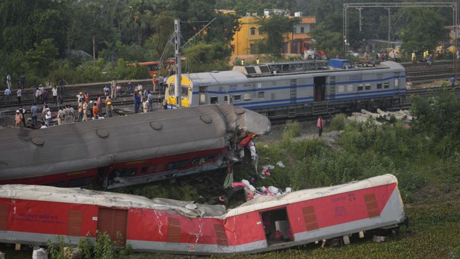 <p>Причината за влаковата катастрофа в Индия</p>