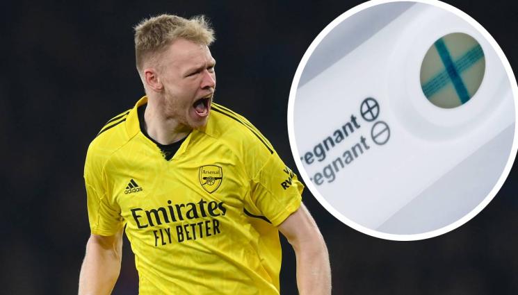 Арън Рамсдейл - Стюардеса ражда от вратаря на Арсенал