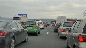 Ремонти доведоха до хаос на магистрала Тракия През почивните дни