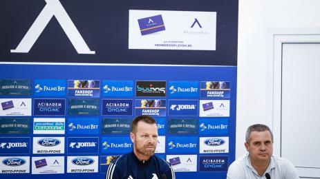 Елин Топузаков