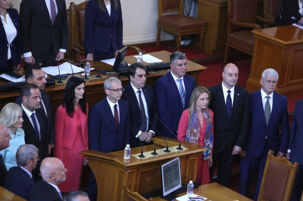 Светът приветства избора на новото редовно правителство в България, като