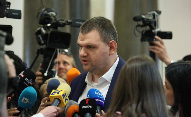 Делян Пеевски: Продължават разговорите за конституционната реформа в парламента