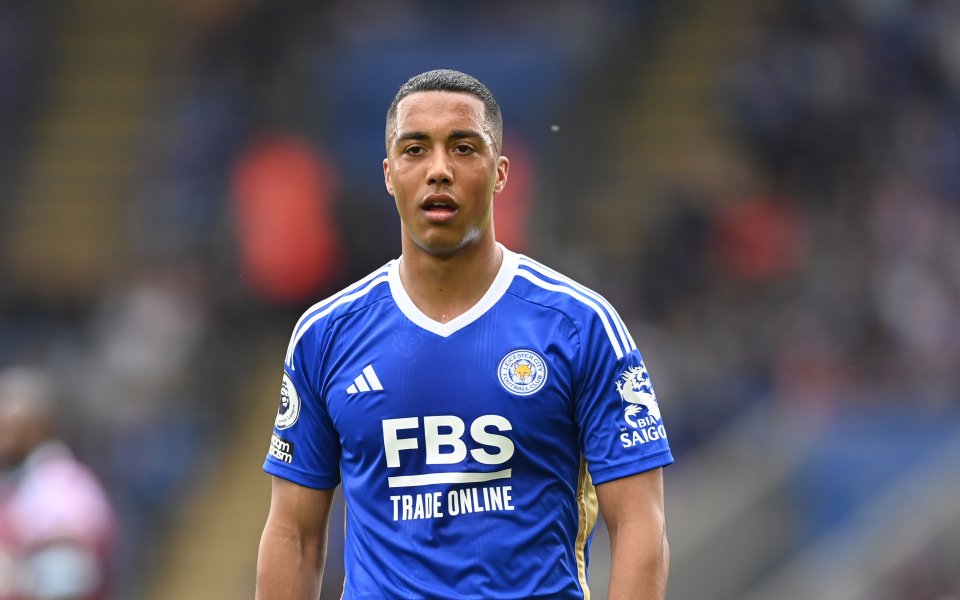 Астън Вила е постигнал пълна договорка с халфа на Лестър