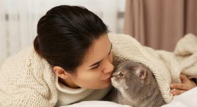 котка и собственик