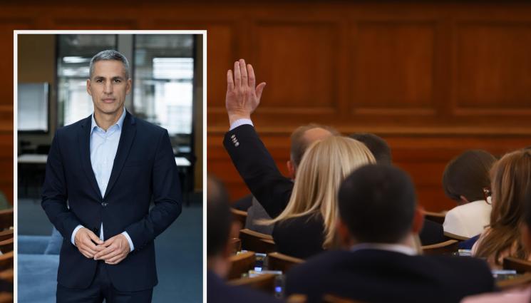 Андрей Гюров - Депутатът от „Продължаваме промяната - Демократична България“ Андрей Гюров пред „Телеграф“: Рано е да говорим за мандат от 4 г