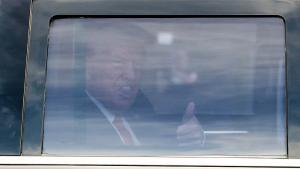 Бившият президент на САЩ Доналд Тръмп е арестуван това съобщи