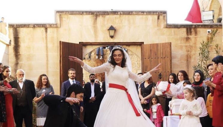 сериали - ВРЕМЕ Е ЗА ПУКАНКИ: Как се дава дъщеря