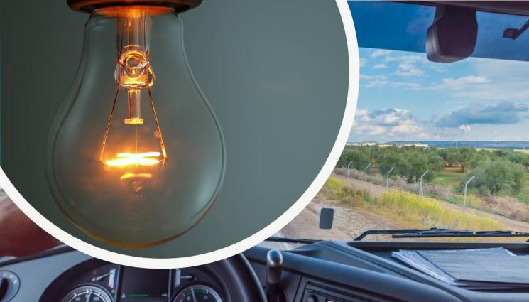 крушка камион - КАМИКАДЗЕ спря тока на цяло село!