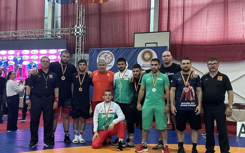 Борците ни със 7 медала от „Македонски бисер“