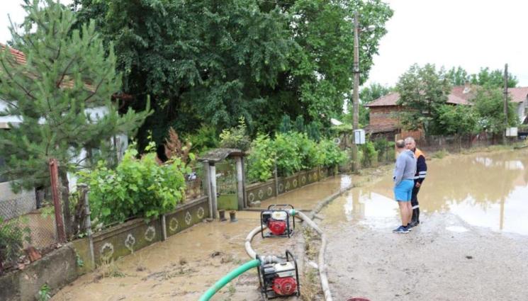 наводнение - ВОДНОТО БЕДСТВИЕ В ЦАРЕВО: Водата в общината все още не е годна за пиене