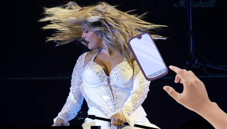 M - ДА СЕ НАУЧИ ДА ПЕЕ! Недоволен фен свали певица като гнила круша (ВИДЕО)