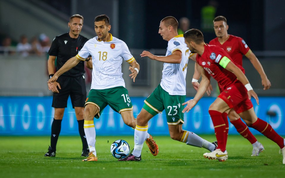 Отборите на България и Сърбия играят при резултат 0:0 в